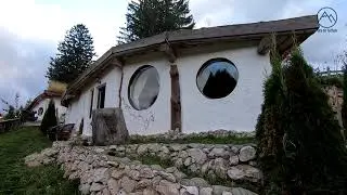 Pensiunea Odăi din plai, Fundata