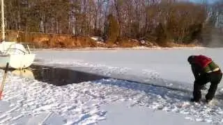 How to cut ice with a chainsaw