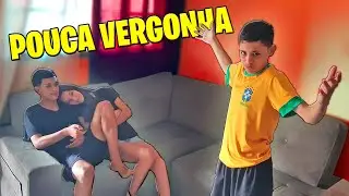 ELES ENTRARAM ESCONDIDO E NAMORARAM NA CASA DO GIGANTE