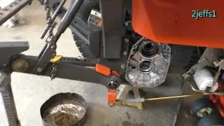 Замена сальника заднего моста Kubota B2910