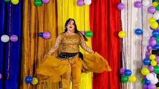 Neelam Gul Shaking Pashto Mast Garam Stage Dance