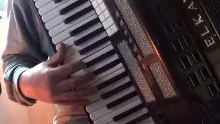 Besame Muchos accordion online teacher free lesson - gratis Akkordeon Unterricht via skype video