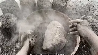 ASMR| Super Crunchy Gritty Charcoal Cement Dry Floor\Water Crumbles 🤤| Earthy Dust play💨#satisfying 