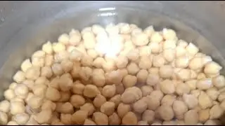 taste me food is live Chole bhature 👌😋
