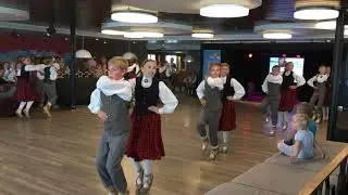 Teiksmiņa, deja 
