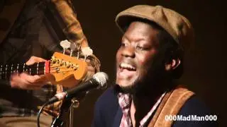 Michael Kiwanuka - I Don't Know (Bill Withers Cover) - HD Live at La Cigale, Paris (4 Apr 2011)