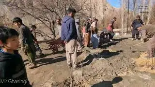 Traditional Mud Roofing in a rural village | Old style Mud Roofing Gilgit Baltistan | Village life