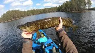 Chris Fishit har köpt fiskekajak, så kul. En 