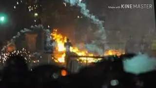 BENTROK Massa (nekat lawan polisi)