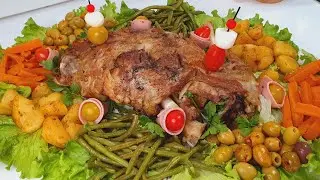 Gigot d'agneau cuit au four,ultra tendre,avec ses légumes sautés. #gigot