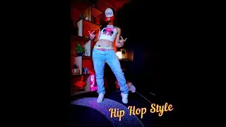 Hip Hop Style: Crop top, jeans and sneakers