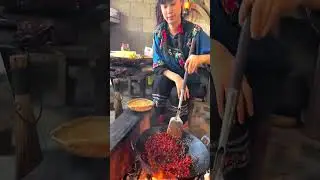 A beautiful woman making flavorful pickled bamboo shoots | 風味豊かなタケノコの漬物を作る美しい女性 #cooking#asmr#part3