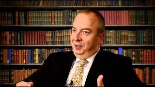 What is progression free survival (PFS) as it relates to metastatic breast cancer therapy?