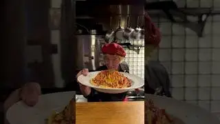 Master chef Motokichi Yukimura cooks and entertains at his shop in Kyoto #shorts #kichikichi_omurice