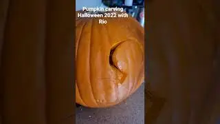 Disney Mickey Mouse pumpkin carvin Halloween 2022 with Rio #Disneypumpkin #mickeymousepumpkin