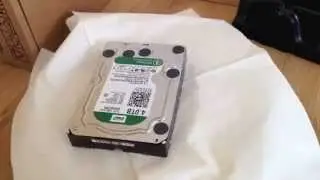 Western Digital WD40EZRX Caviar Green interne-Festplatte 4TB Unboxing Ausbacken
