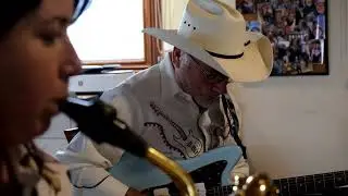 El Rollo - Australian surf band play Spybeat - Langhorns cover