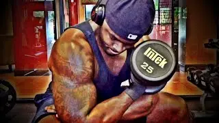ARM ASSAULT : @AlphaDeLewis