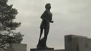 Terry Fox's brother cycles to local monument for 45th anniversary of the Marathon of Hope
