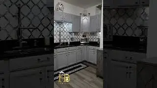 #kitcheninspo #glamkitchen #popofcolor