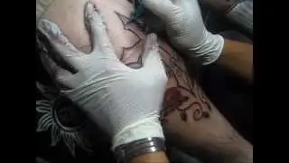 PARADISE INK TATTOO & BODY PIERCING - Cross & roses.mpg