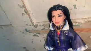 Descendants 10th Anniversary Evie Doll Review