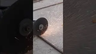 kaat do loha ko 😅😀 #cutting #ironman #viral #trending #youtubeshorts