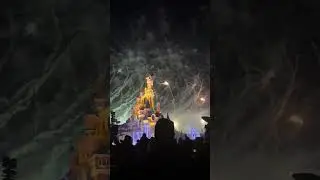 Disneyland Paris New Year’s Eve fire works 2025