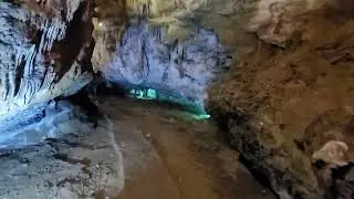 Hang động núi Đầu Rồng ở xứ Mường, Cao Phong, Hòa Bình