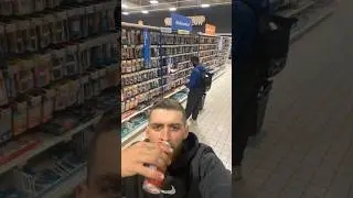 Tentative de contact | @MiaouuuOff | #weird #supermarket #miaouuuu #fyp #reaction #public