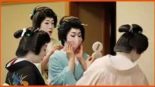 Japanese geisha struggle to operate