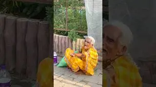 Giving Food To Homeless | Poor People Emotional Video | Poor Helping Video |Humanity Videos #shorts