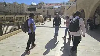 ☀️ הכותל המערבי בצהרי היום: סיור מואר בלב ירושלים העתיקה | Muzki מטיילים