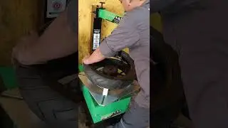 alat bongkar pasang BAN MOTOR/MOBIL sistem hedrolix  #automobile  #albamotor #fyp 