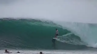 How to surf a proper set wave - Hollow Tree's Mentawai - September 2018