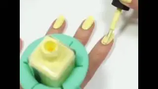 tweexy- Wearable Nail Polish Holder