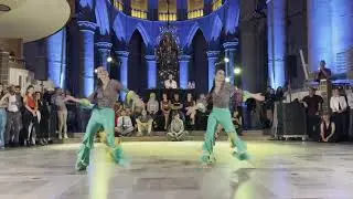 Poetic Motion (Gina Abbate & Vivienne Vicente)