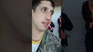 Gabriel de insuperable domando unos polis