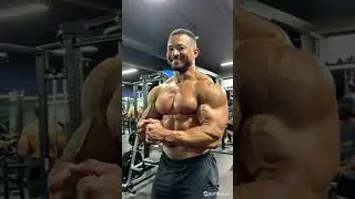 Epic AI Gym Flex | Unbelievable Gains 2025! 💪🔥 | #AIshorts #MuscleVerse #FlexPower