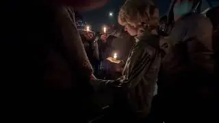 В Санта-Розе прошла акция памяти Алекса Претти со свечами.