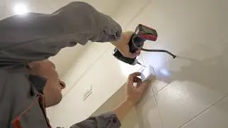 Монтаж стеклянной душевой кабины