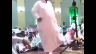 Arab Dancing to Rave Music | Funny Arab Dancing