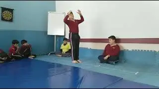 Physical education - Jumpin games. Physical education games - jump activities.
