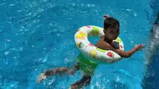 Emir Alp Havuzda! | Emir Alp in Swimming pool | #havuzkeyfi #funnykidsvideos #oyunzamanı 