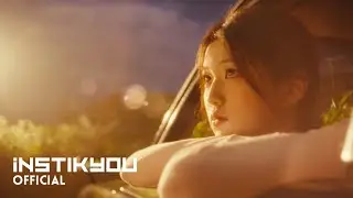 izna (이즈나) 'Racecar' Official MV