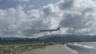#plane #beautiful #beach #landing 