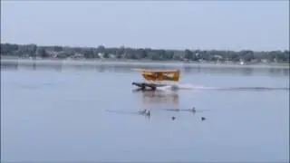 Aerotrek A-220 LSA on FloatsCz amphibians, fully loaded - www.floats.cz