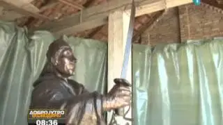 Laza Harambaša u centru Novih Karlovaca