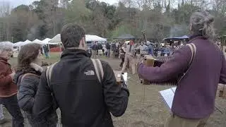 Ara tocant Les Fonts del Segre i Pasdoble d'en Tosquiets. Festa de la Carbonera Cànoves 2022