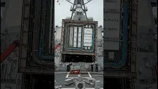 Observe the massive cargo doors opening to reveal #viral #aviation